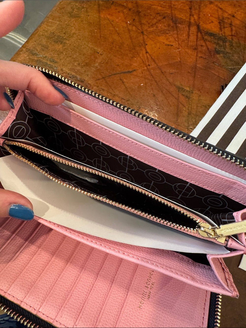 henri bendel Pink Navy Cream Geometric Zip Wallet - Picture 12 of 13